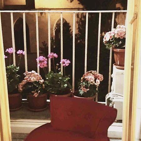 Ferienwohnung Maria Rosaria A Santa Chiara Spaccanapoli Exterior foto
