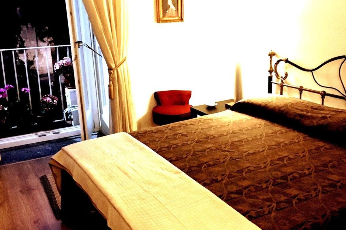 Ferienwohnung Maria Rosaria A Santa Chiara Spaccanapoli Exterior foto